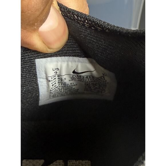 Nike ZoomX Invincible Run Flyknit 3 Men’s 9 Black White DR2660-001 Running Shoes - Picture 6 of 6